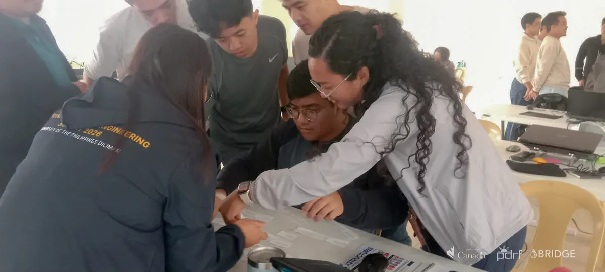 Participants work together on a mapping exercise.